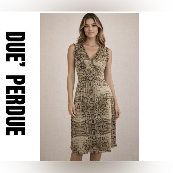 DUE’ PER DUE’ Dresses & Skirts - DUE’ PERDUE’ sleeveless snakeskin print dress